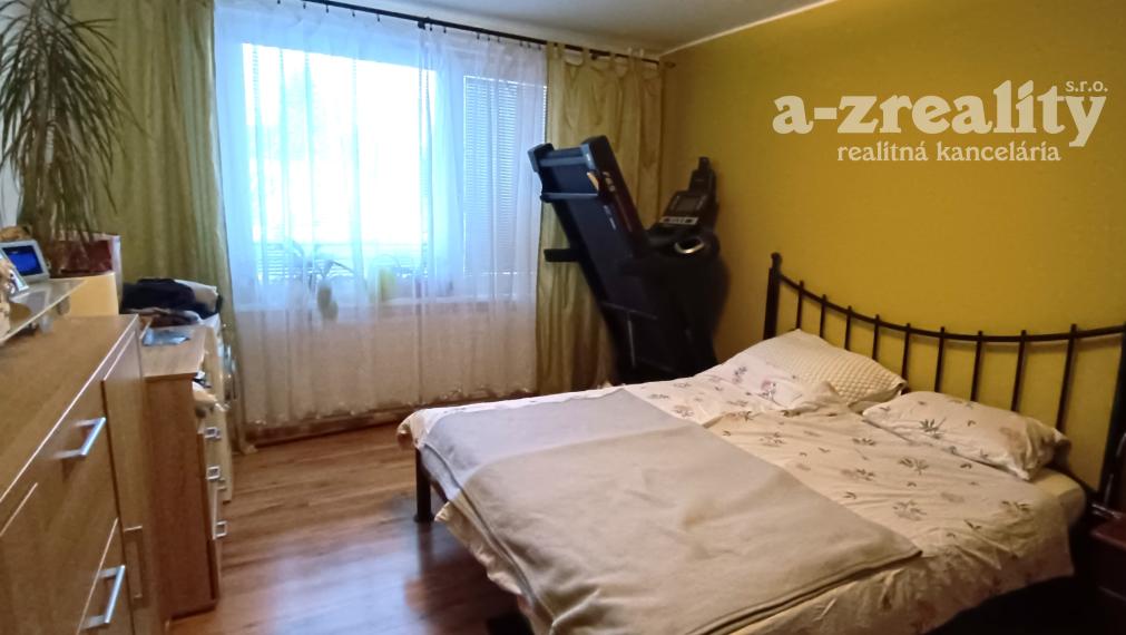 Na predaj veľký 3 izbový byt v Nových Zámkoch