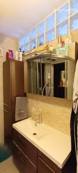 Na predaj veľký 3 izbový byt v Nových Zámkoch