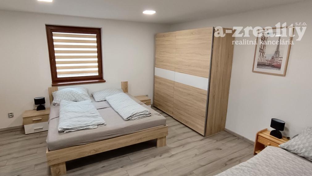 Na prenájom 3 zariadené byty v rodinnom dome v Kolte