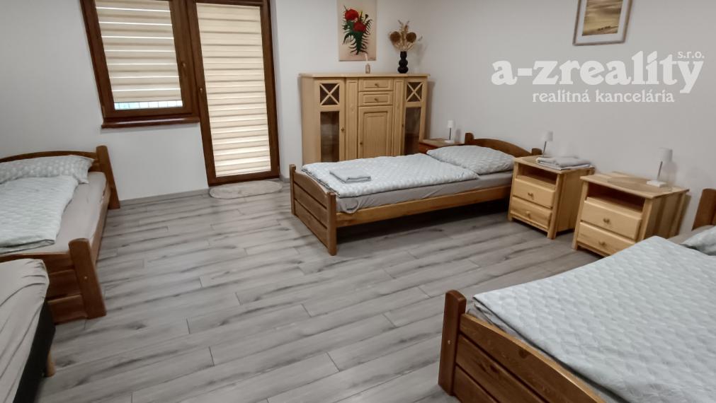 Na prenájom 3 zariadené byty v rodinnom dome v Kolte