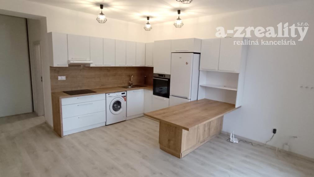 Na prenájom 1 izbový byt v Nových Zámkoch