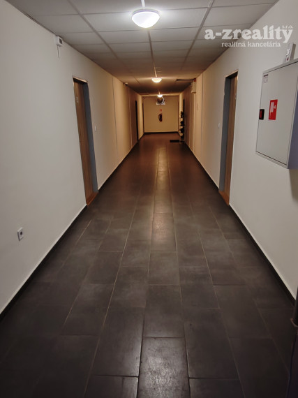 Na prenájom 1 izbový byt v Komárne