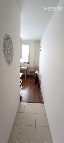 Na predaj zrekonštruovaný 2 izbový byt s balkónom v Nových Zámkoch