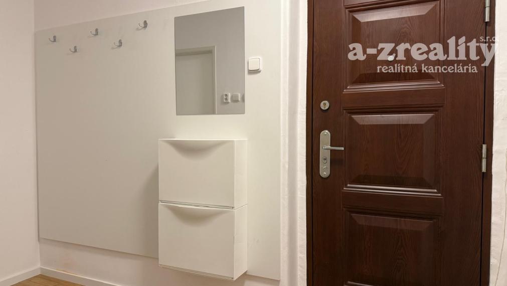 Prenájom 2 i.b. po kompletnej rekonštrukcii pre 2 osoby v NZ