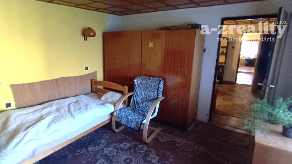 Na predaj rodinný dom s 2 byt.jednotkami v obci Andovce