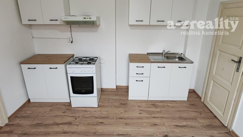 Komerčný objekt na prenájom v obci Šrobárová