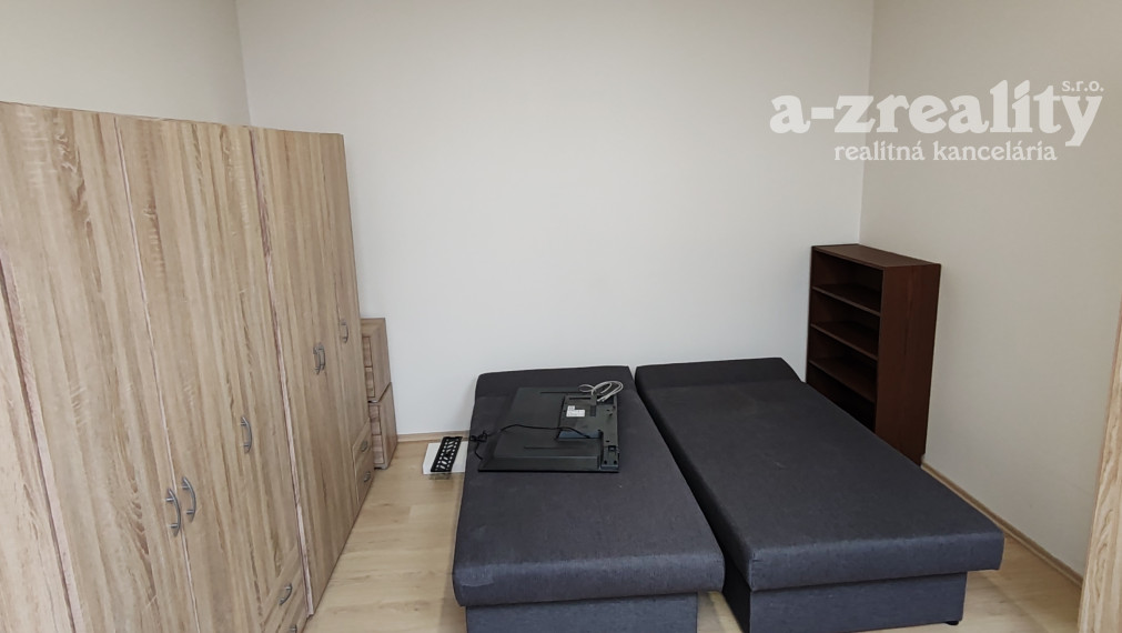 Na prenájom 3  izbový byt v Komárne