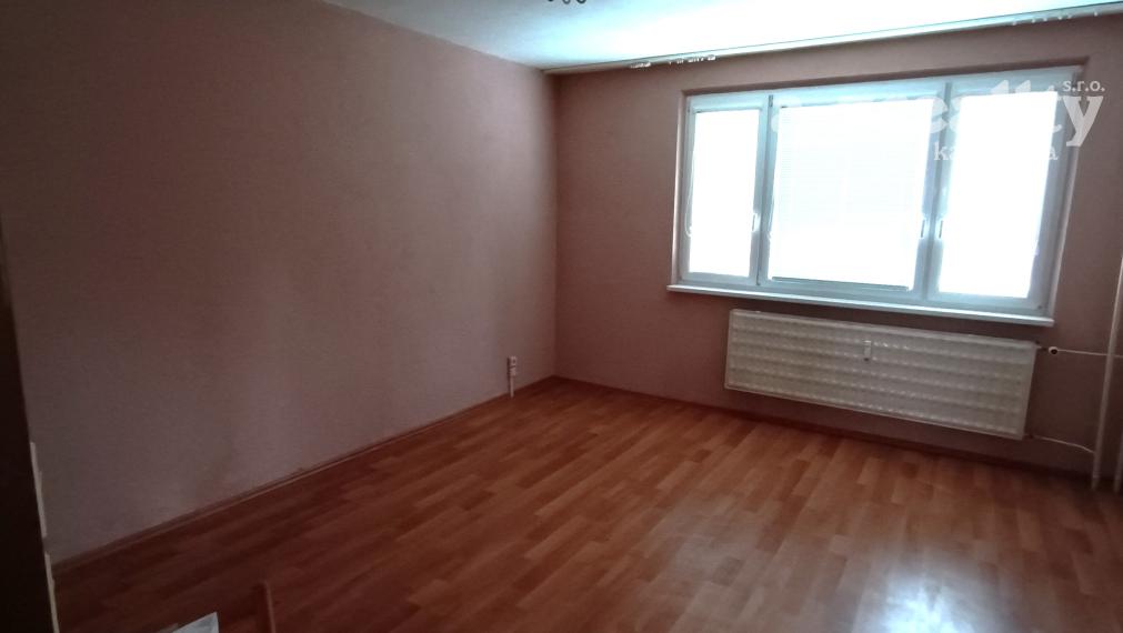 Na predaj veľký 1 izbový byt v Nových Zámkoch