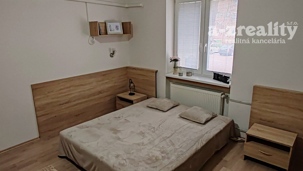 Na prenájom 1 izbový byt v Komárne