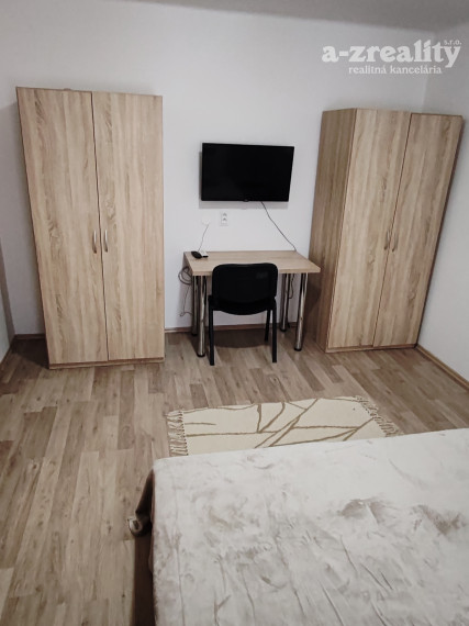 Na prenájom 1 izbový byt v Komárne
