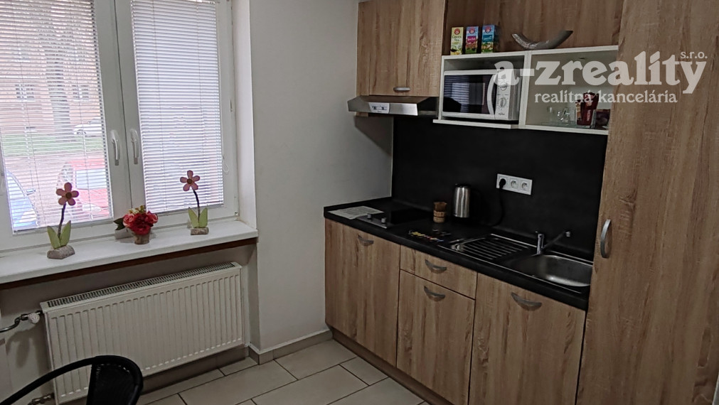 Na prenájom 1 izbový byt v Komárne