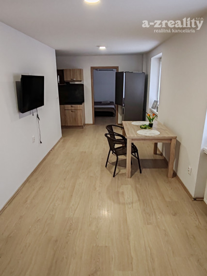 Na prenájom 3  izbový byt v Komárne