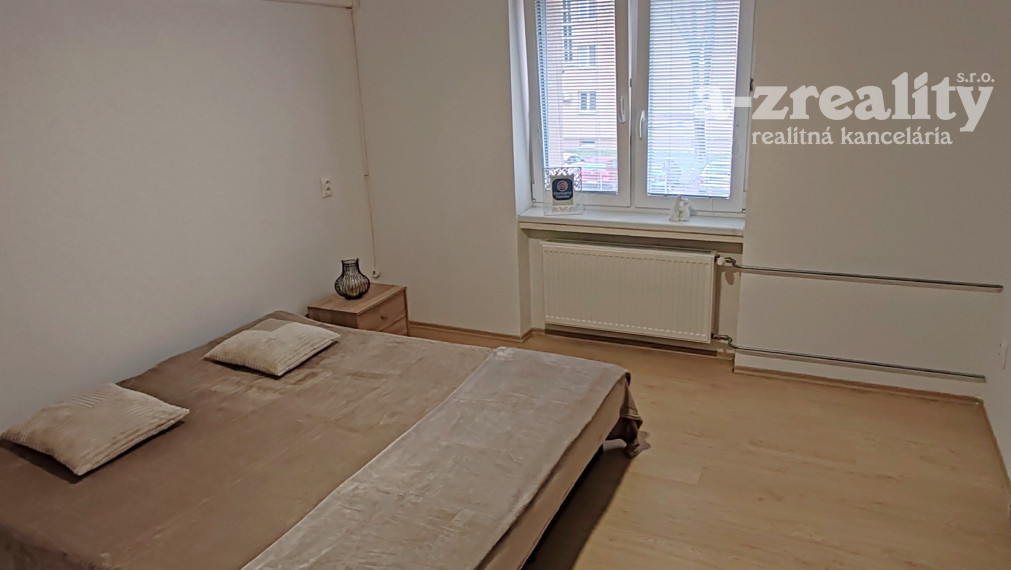 Na prenájom 3  izbový byt v Komárne