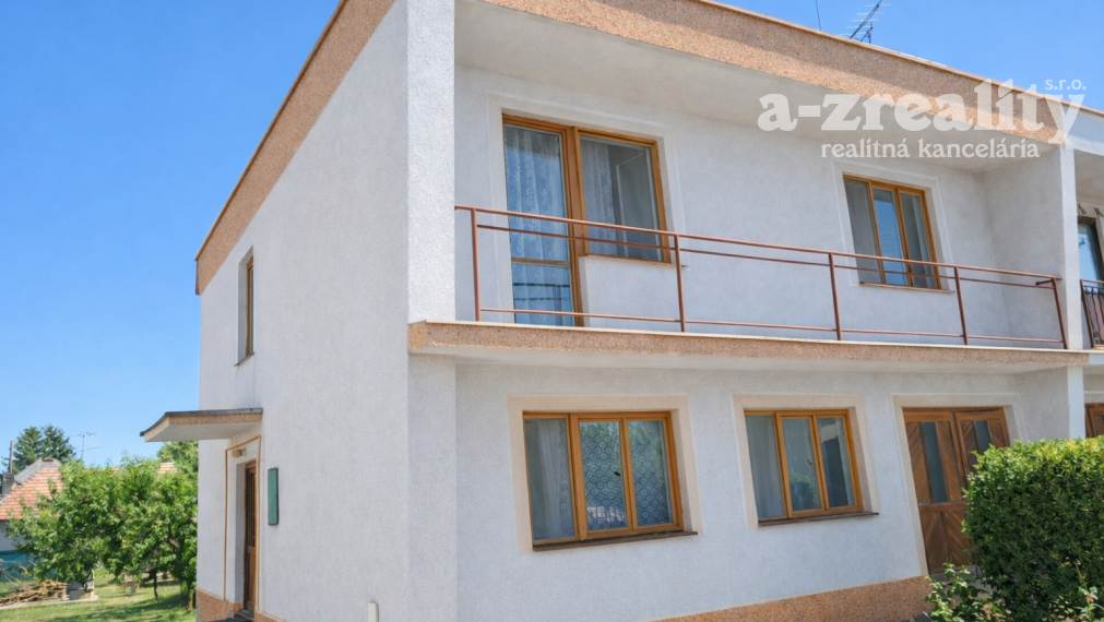 Ponúkame na predaj rodinný dom v obci Číčov