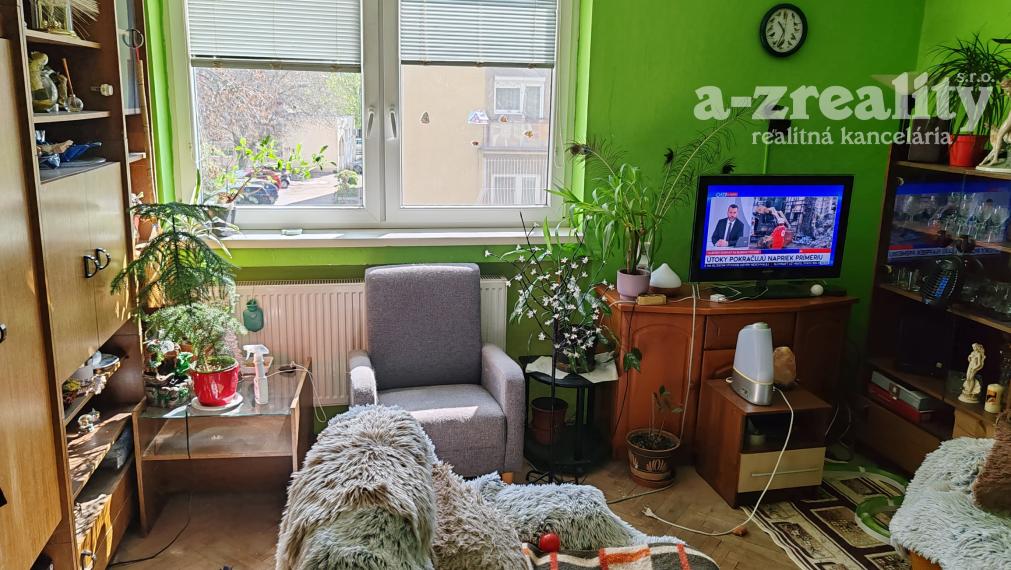 Na predaj 3 izbový byt v Komárne