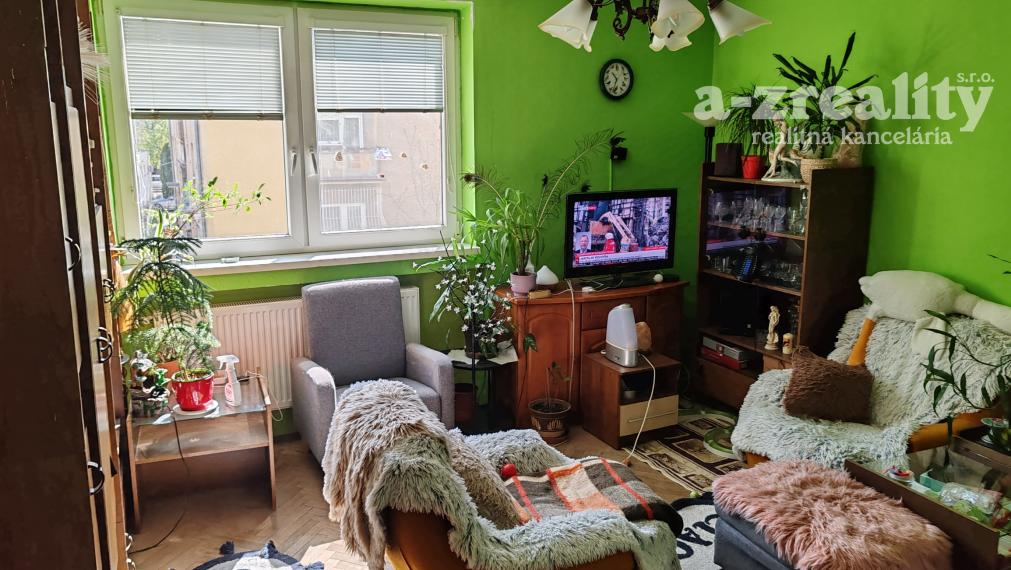 Na predaj 3 izbový byt v Komárne