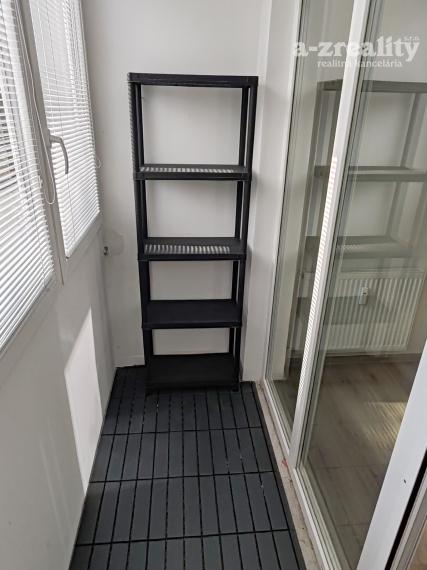 Pekný 2 izbový byt na prenájom v Komárne