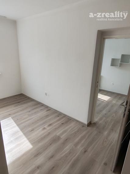 Pekný 2 izbový byt na prenájom v Komárne