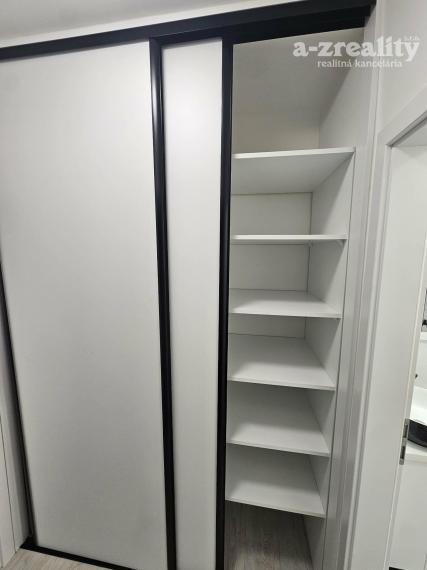 Prerobená garsónka na prenájom v Komárne