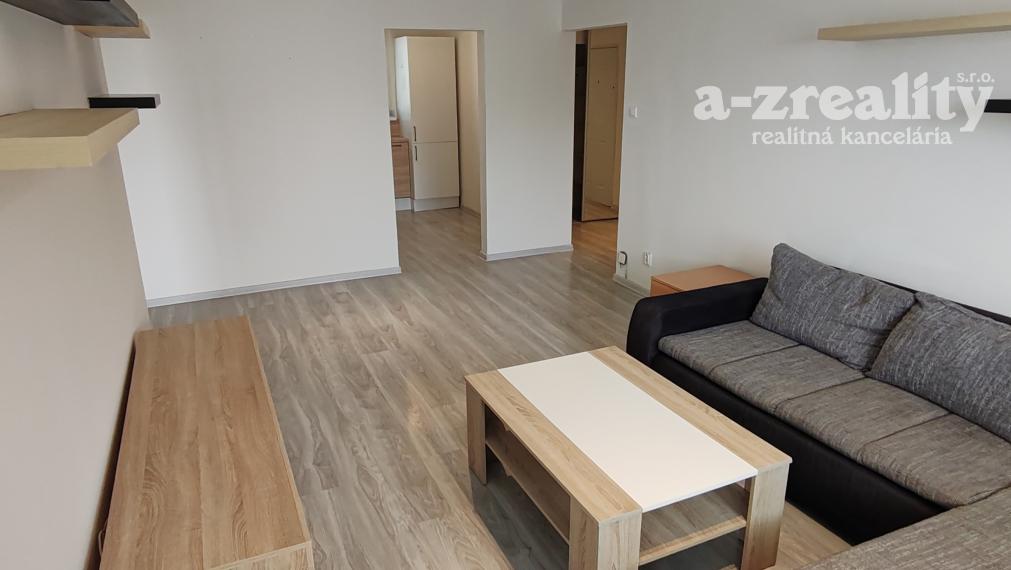 Pekný prerobený byt na predaj v Komárne