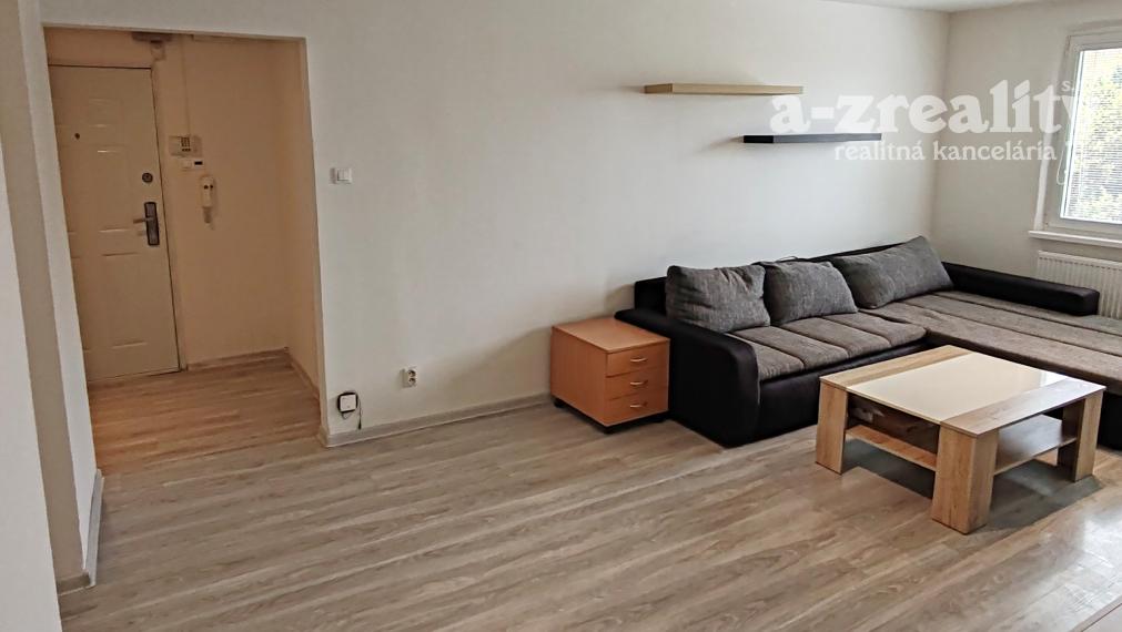 Pekný prerobený byt na predaj v Komárne