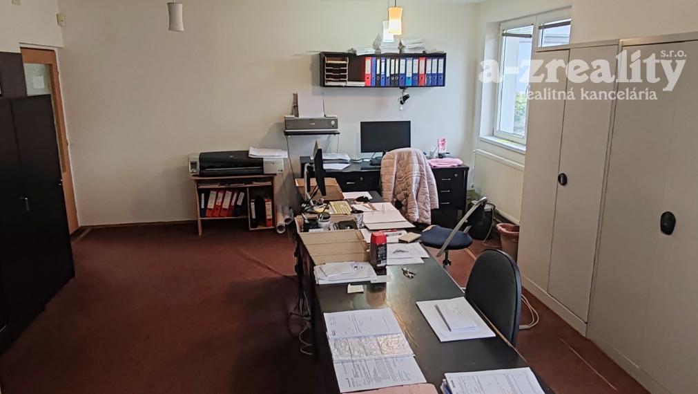 Komerčný objekt na predaj  v Komárne