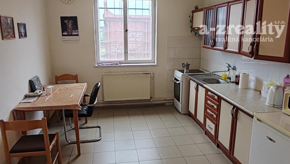 Komerčný objekt na predaj  v Komárne