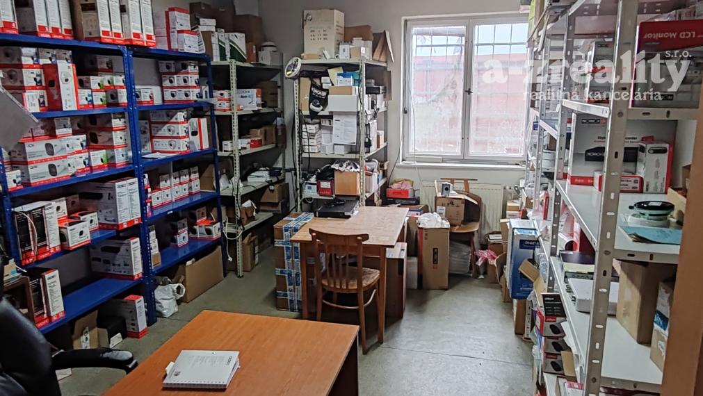 Komerčný objekt na predaj  v Komárne