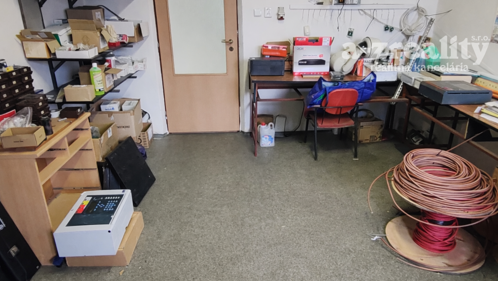 Komerčný objekt na predaj  v Komárne