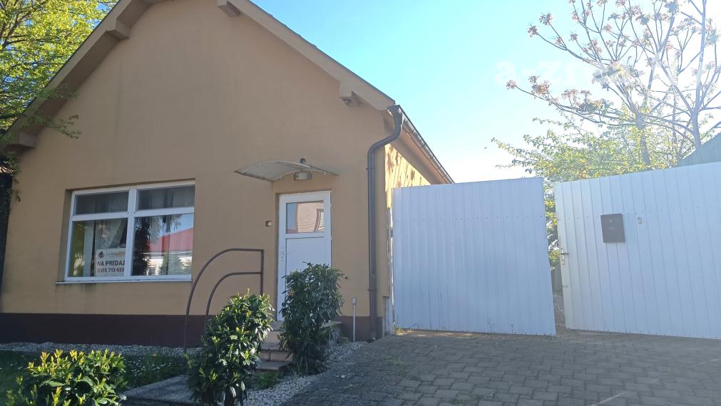 VÝHODNE: bývanie a obchodné priestory pod jednou strechou