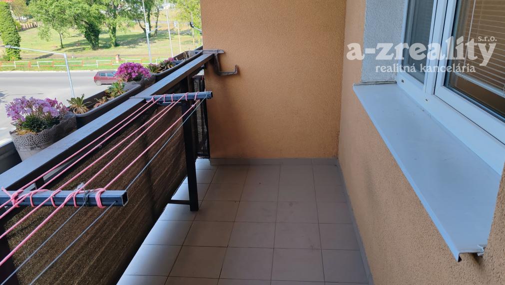 Znížená cena! Prerobený byt na predaj v Komárne