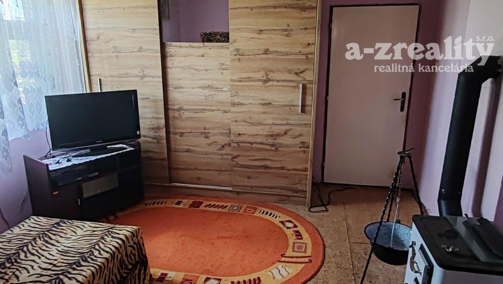Rodinný dom a veľký pozemok na predaj v Patinciach