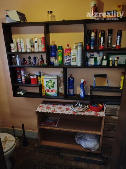Rodinný dom a veľký pozemok na predaj v Patinciach