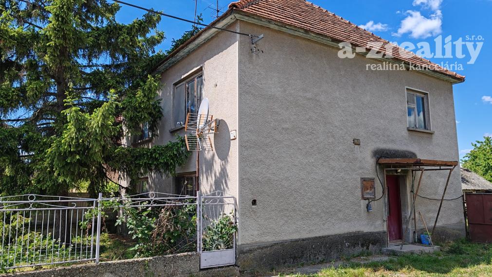 Rodinný dom a veľký pozemok na predaj v Patinciach