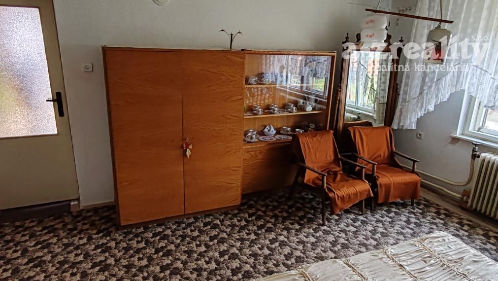 Rodinný dom so záhradou na predaj v Kameničnej