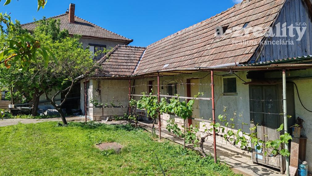 Rodinný dom so záhradou na predaj v Kameničnej