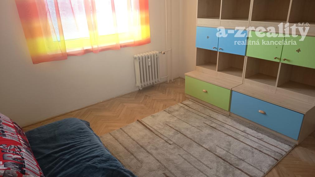 AKTUÁLNE! Prenájom zariadený 3 izbový byt v Nových Zámkoch