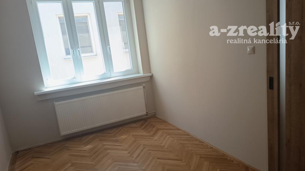 NOVINKA: Na predaj 2 izbový byt v centre mesta Nové Zámky