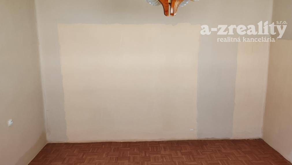 Ponúkame na predaj dom v Marcelovej