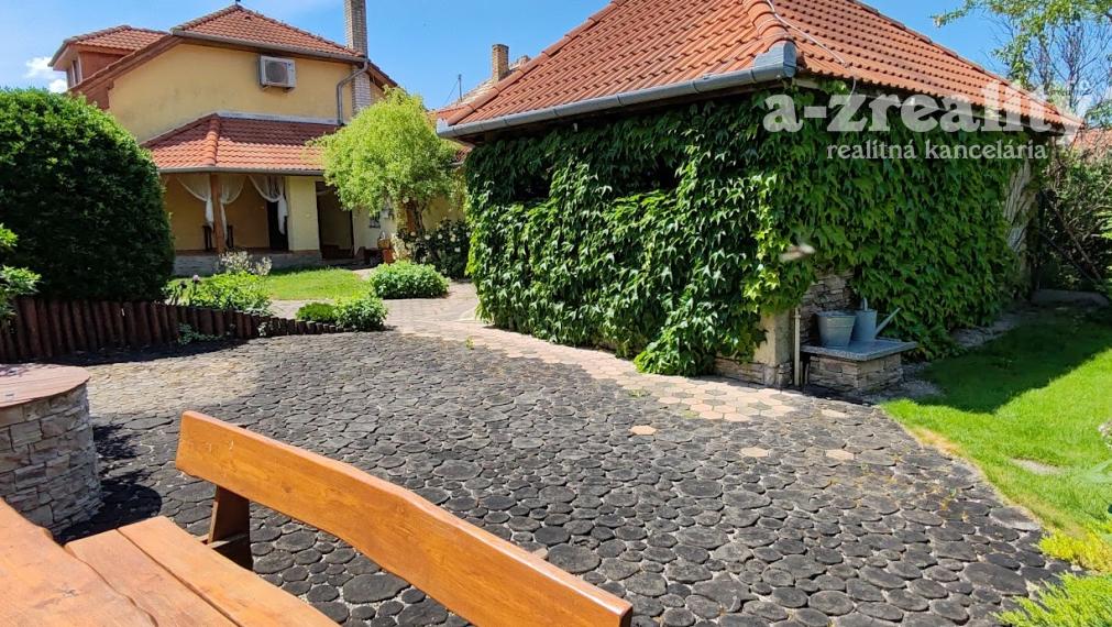 Exkluzívna ponuka! Rodinný dom pri Komárne na predaj