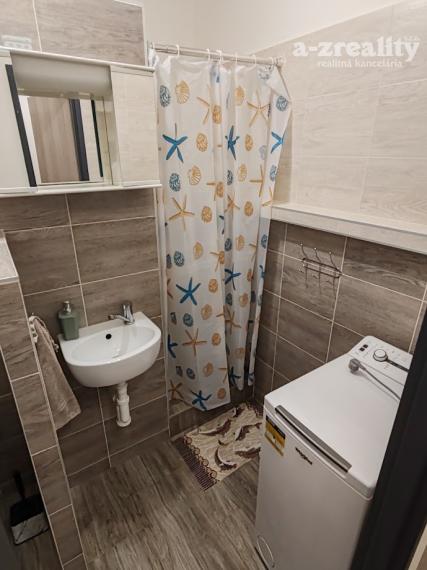 Pekný 1 izbový byt s balkónom na prenájom