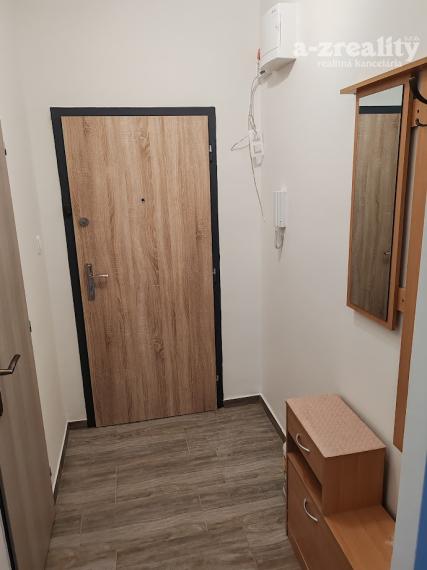 Pekný 1 izbový byt s balkónom na prenájom
