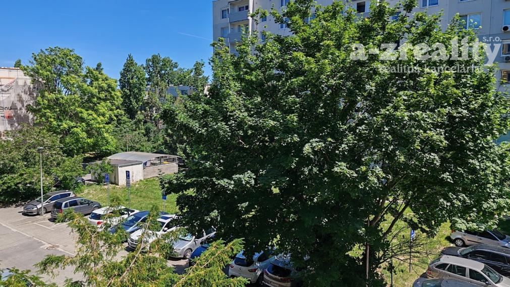 Pekný 1 izbový byt s balkónom na prenájom