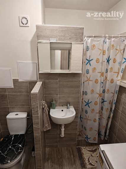 Pekný 1 izbový byt s balkónom na prenájom