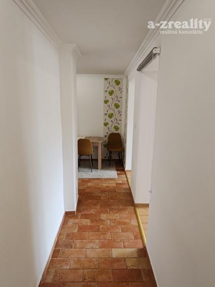 Pekný 2 izbový byt na prenájom v Komárne