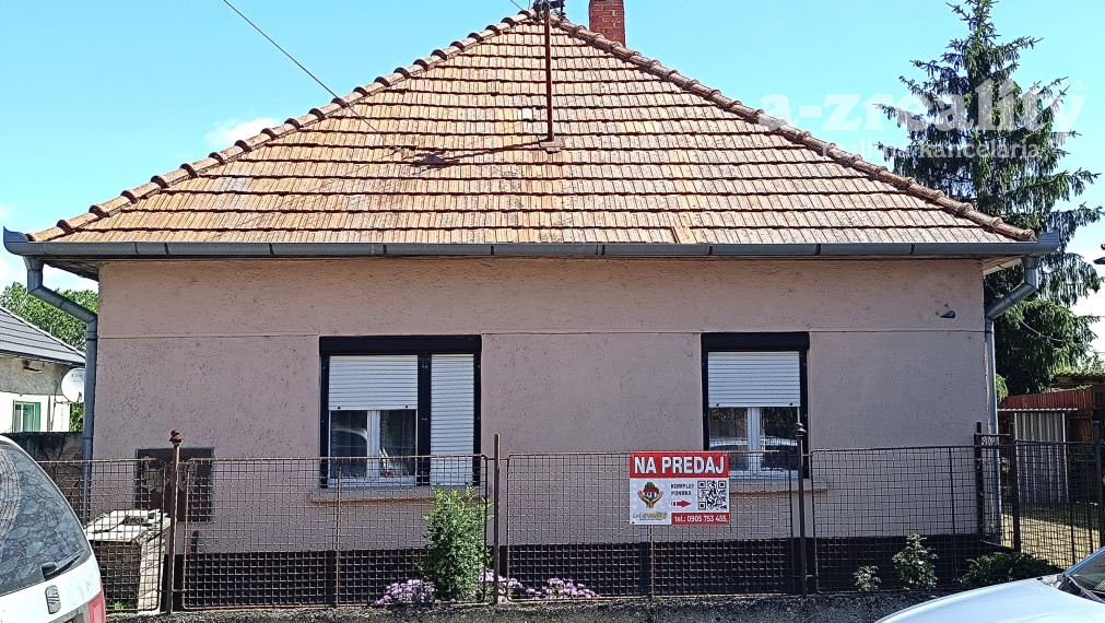 Na predaj starší 4 izbový rodinný dom v obci Tvrdošovce