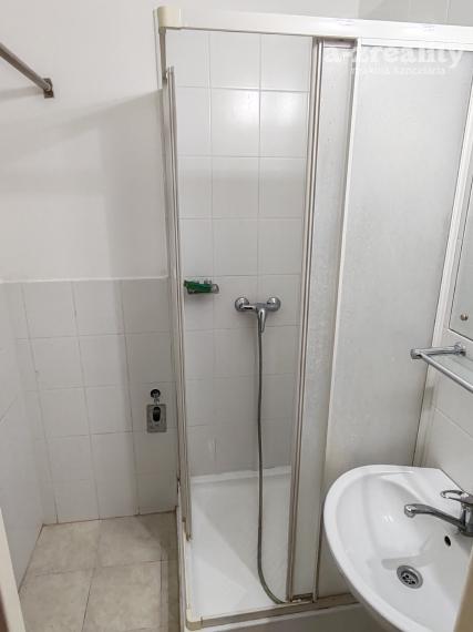 Na prenájom 3  izbový byt s balkónom v Komárne