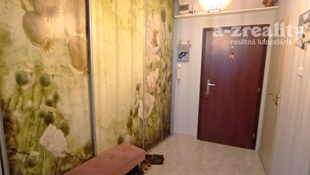 PRIPRAVUJEME:  na prenájom 3 izbový byt v Nových Zámkoch