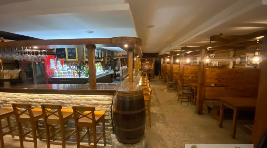 Zľava z ceny! Polyfunkčná budova v Komárne na predaj!