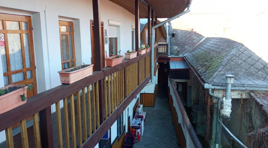 Znížená cena - polyfunkčná budova v centre Komárna na predaj